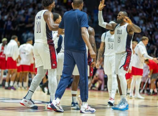 德国队带队取胜！，库里重要时刻领先优势明显观众掌声雷动(足球小队取一个响亮的名字)-开云体育app