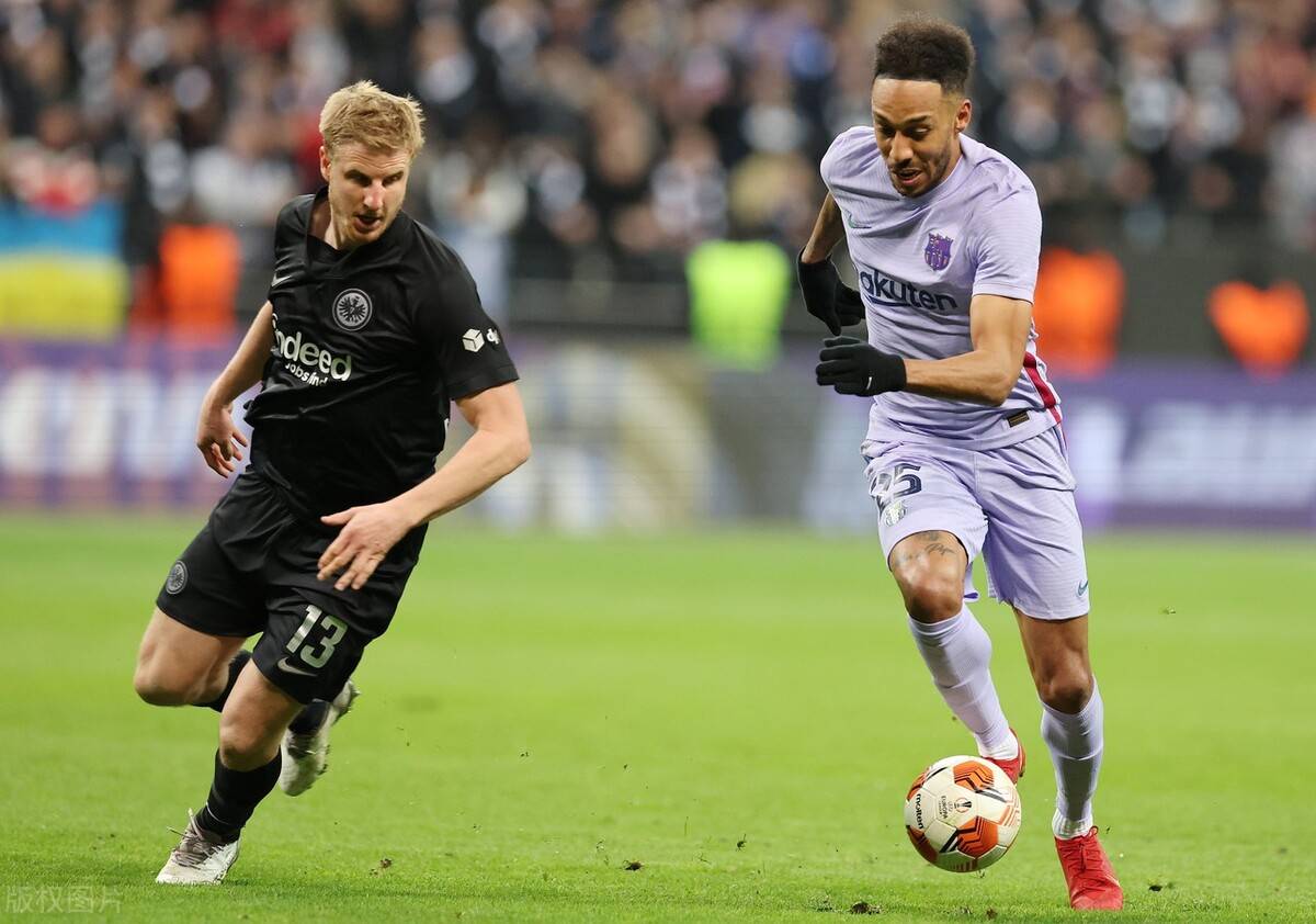 包含赛后体能课后，巴塞罗那再遭质疑备战欧联，压力陡增，高层口径保持一致的词条