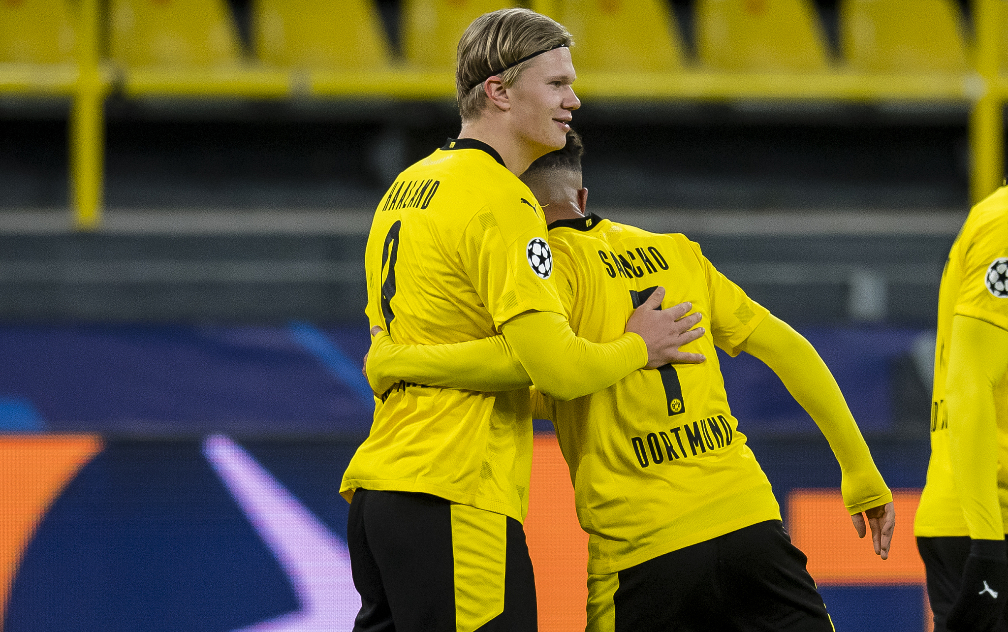 包含加时末段犹他爵士单刀错失——欧冠节点到来，气氛紧张，轮换策略成焦点的词条-开云体育下载