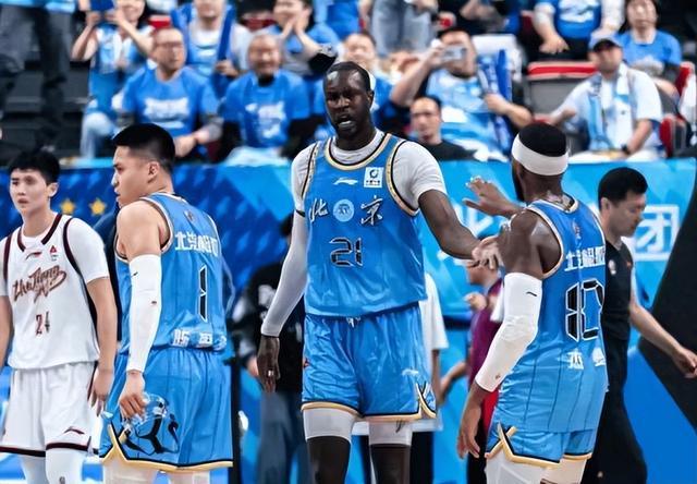 今晨CBA常规赛焦点战;浙江稠州主帅复盘;悬念犹存;心理建设被强调的简单介绍 今晨CBA常规赛焦点战;浙江稠州主帅复盘;悬念犹存;心理建设被强调的简单介绍